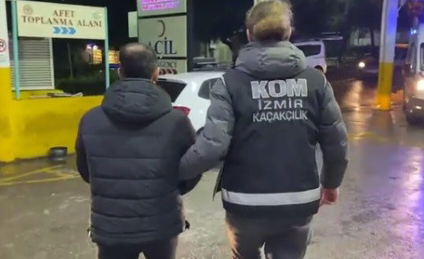 İzmir merkezli operasyonda yakalanan 15 FETÖ'cü tutuklandı İzmir merkezli operasyonda yakalanan 15 FETÖ'cü tutuklandı