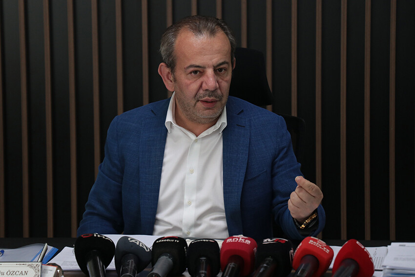 Bolu Belediyesi, 7 günlük yas ilan etti! Emircan İğrek konseri iptal oldu Bolu Belediyesi, 7 günlük yas ilan etti! Emircan İğrek konseri iptal oldu