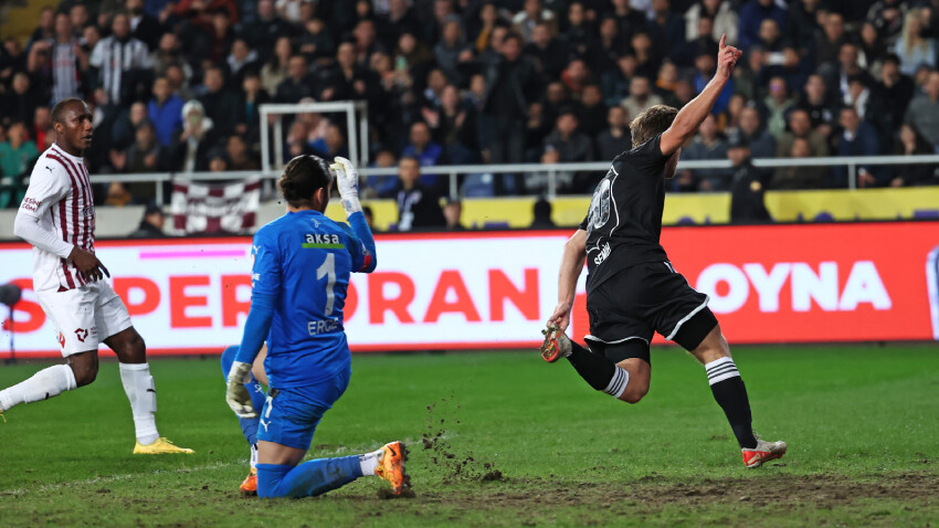 Volkan Demirel'den Beşiktaş maçı sonrası istifa sinyali! 'Konuşup bir yol belirleyeceğiz' Volkan Demirel'den Beşiktaş maçı sonrası istifa sinyali! 'Konuşup bir yol belirleyeceğiz'