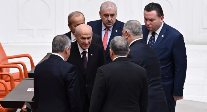 Devlet Bahçeli Meclis’i niye terk etti? SON DAKİKA! Bahçeli TBMM’yi terk ederken ne dedi?