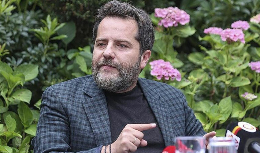 Erden Timur'dan sert çıkış: Futbolda temiz eller operasyonu başlasın! Erden Timur'dan sert çıkış: Futbolda temiz eller operasyonu başlasın!