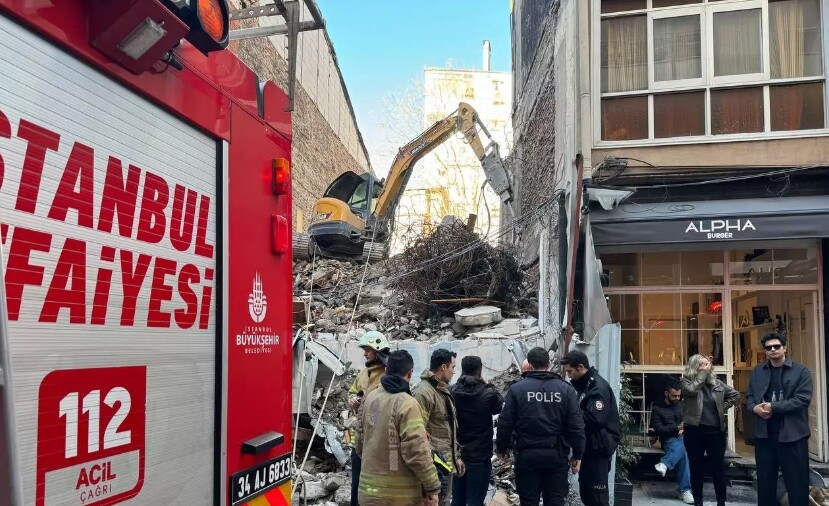 Kadıköy’de bina çöktü! SON DAKİKA! Kadıköy’de bina nerede, neden çöktü?