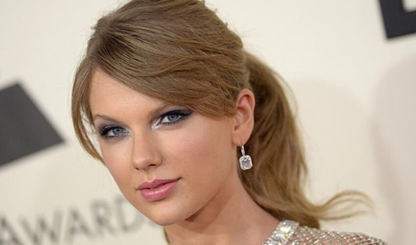 Taylor Swift dur durak bilmiyor… Ünlü pop yıldızı Elvis Presley’nin rekorunu kırdı Taylor Swift dur durak bilmiyor… Ünlü pop yıldızı Elvis Presley’nin rekorunu kırdı