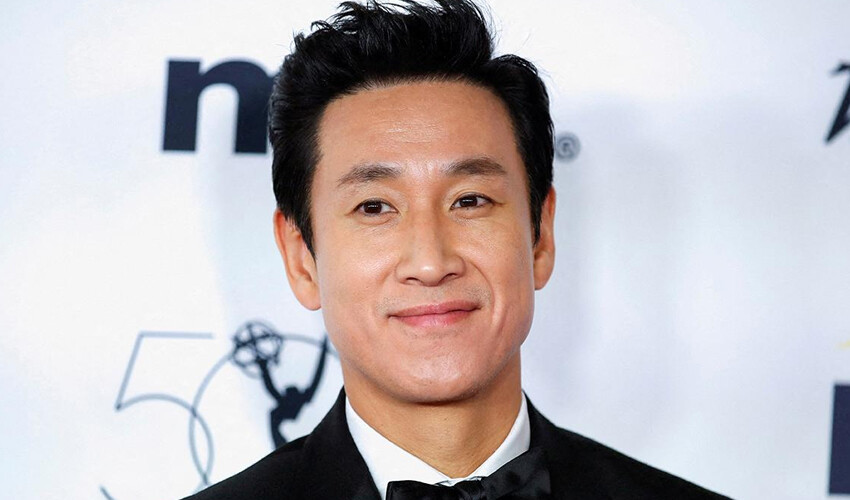 Sinema dünyası şokta! Oscar ödüllü Parazit filminin yıldızı Lee Sun-kyun aracında ölü bulundu Sinema dünyası şokta! Oscar ödüllü Parazit filminin yıldızı Lee Sun-kyun aracında ölü bulundu