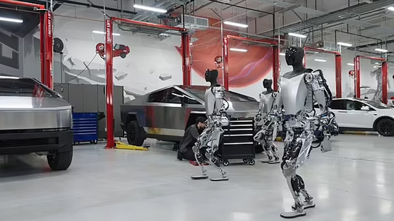 Tesla robotu mühendise saldırdı, metal pençelerini sapladı! Fabrika kan gölüne döndü