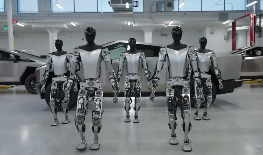 Tesla robotu mühendise saldırdı, metal pençelerini sapladı! Fabrika kan gölüne döndü tesla optimus
