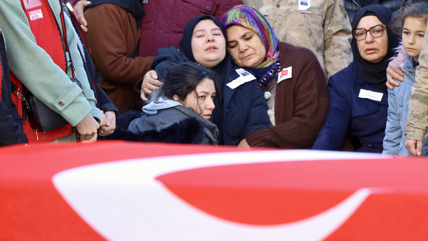 Şehit İsmail Yazıcı'nın son sözleri yürek yaktı: Dönmeye değil, ölmeye gidiyorum Şehit İsmail Yazıcı'nın son sözleri yürek yaktı: Dönmeye değil, ölmeye gidiyorum