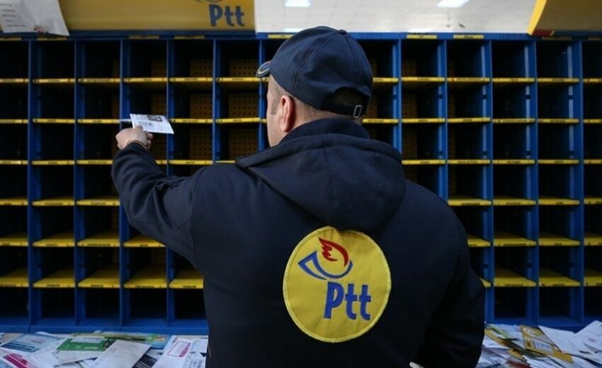 1 Ocak bankalar açık mı? 2024 Pazartesi günü kargolar çalışıyor mu? PTT açık mı?