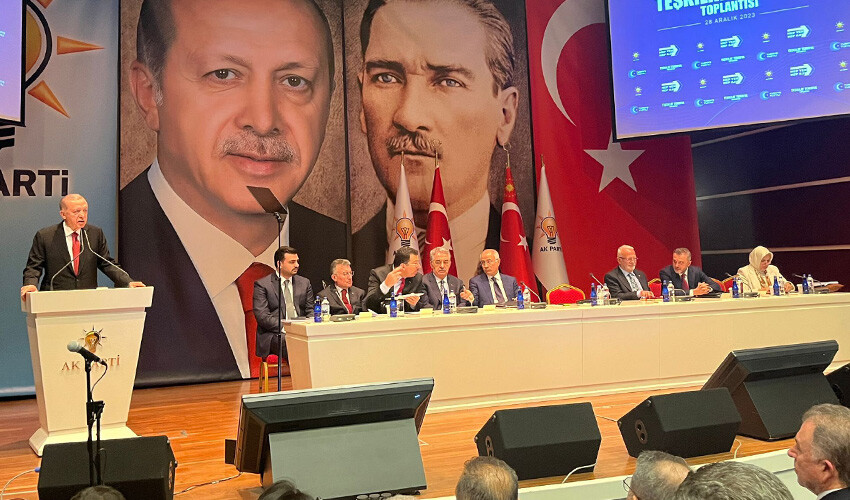 AK Parti, Bartın'da MHP'nin başkan adayını destekleyecek AK Parti, Bartın'da MHP'nin başkan adayını destekleyecek