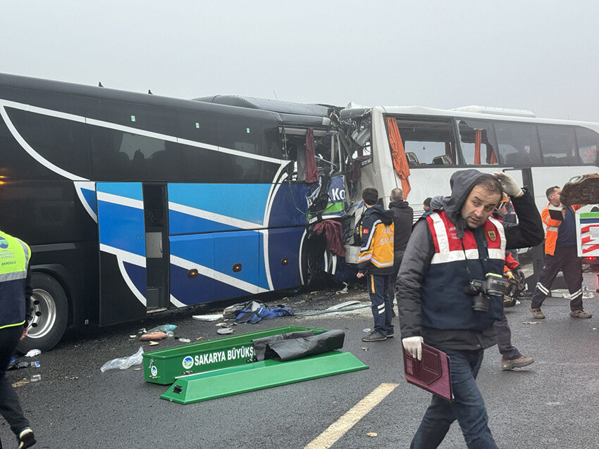 Kuzey Marmara Otoyolu'ndaki kazada felaketi yaşayan yolcular o anları anlattı