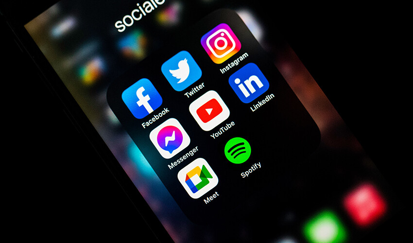 Türkiye'de de yasak gündemde! Meta ve TikTok'un çocuklar üzerinden kazandığı 'milyarlarca dolar' gün yüzüne çıktı sosyal medya yasak