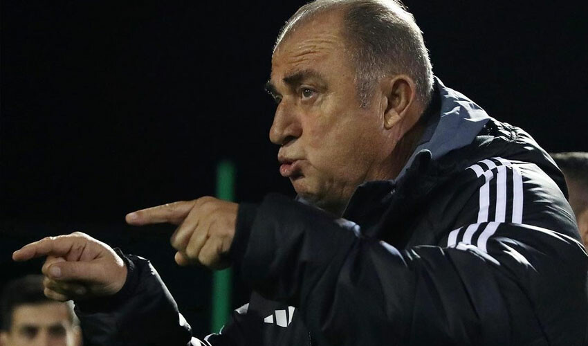 Fatih Terim, ilk transferini Süper Lig devinden yaptı! Milli futbolcu Panathinaikos yolcusu Fatih Terim, ilk transferini Süper Lig devinden yaptı! Milli futbolcu Panathinaikos yolcusu