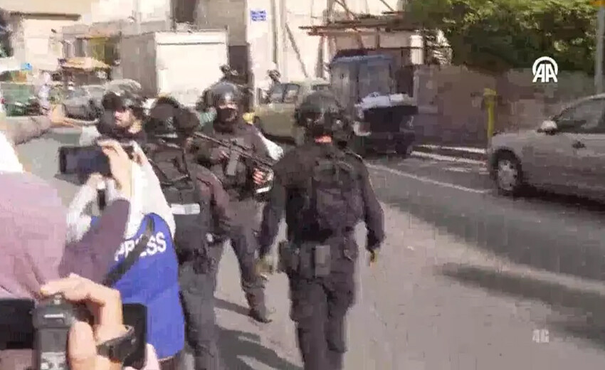 Mescid-i Aksa'da zulüm altında 12. cuma! İsrail askerlerinden Müslümanlara biber gazlı müdahale