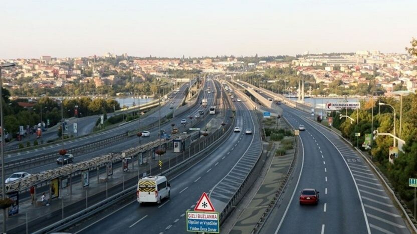 31 ARALIK PAZAR GÜNÜ İSTANBUL'DA  YOLLAR NEDEN KAPALI? İstanbul'da trafiğe kapalı olan yollar hangileri? 31 ARALIK PAZAR GÜNÜ İSTANBUL'DA  YOLLAR NEDEN KAPALI? İstanbul'da trafiğe kapalı olan yollar hangileri?