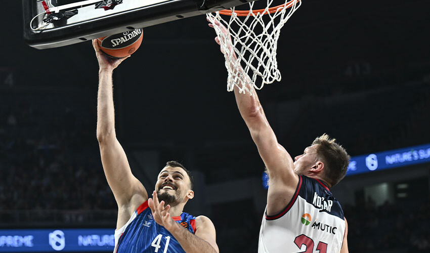 Anadolu Efes'te ayrılık! Yıldız oyuncunun yeni adresi İtalya oldu