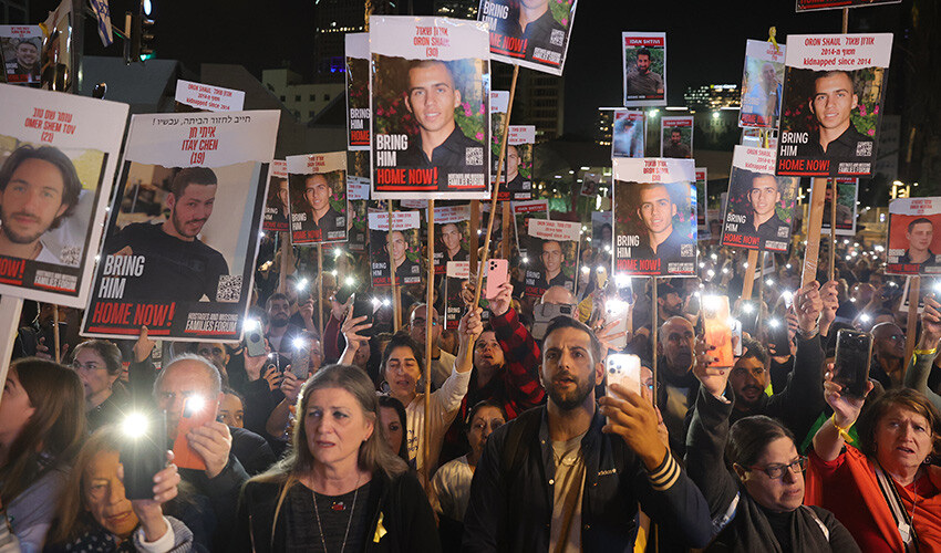 Netanyahu karşıtları sokakta! Erken seçim talebi ile meydanlara indiler