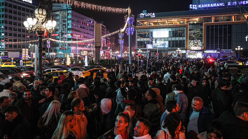 Türkiye 2024'e 'merhaba' dedi! İşte yurttan manzaralar...