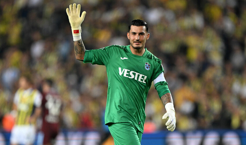 Mourinho'nun Trabzonspor'dan istediği Türk oyuncu ortaya çıktı Mourinho'nun Trabzonspor'dan istediği Türk oyuncu ortaya çıktı