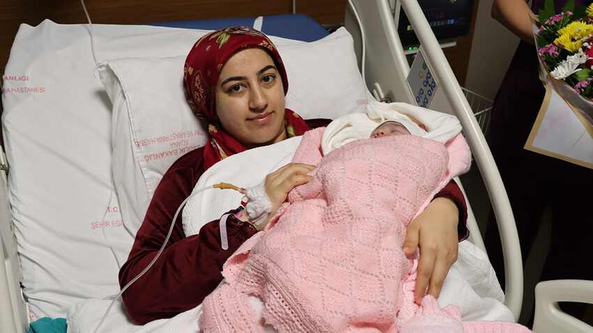 2024'ün ilk bebeği Hatay'da doğan Muhammet Talha oldu