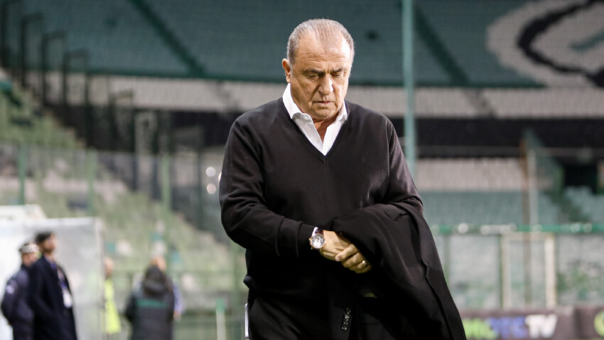 Bir Fatih Terim klasiği! Kulübedeki hareketiyle tribünleri ayağa kaldırdı