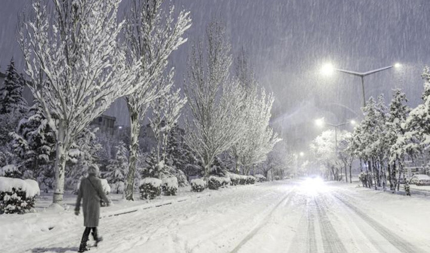 Meteoroloji uzmanı il il açıklayıp, 'Cumhuriyet tarihinin en soğuk ve en karlı günleri geliyor' diyerek uyardı Meteoroloji uzmanı il il açıklayıp, 'Cumhuriyet tarihinin en soğuk ve en karlı günleri geliyor' diyerek uyardı