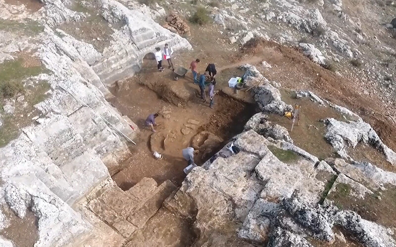 İlk kez karşılaştılar… Diyarbakır’da dehşete düşüren toplu çocuk mezarı
