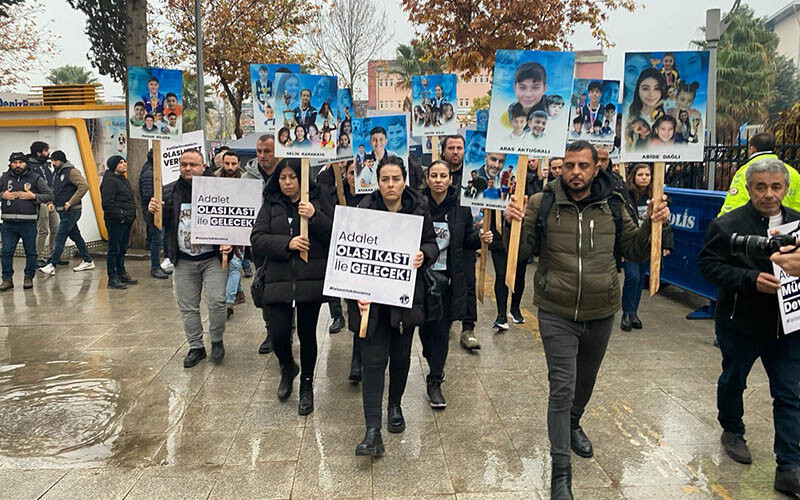 İsias Otel davasında ikinci duruşma: Otel kumdu, çocuklarımızı ellerimizle kazıyarak çıkardık