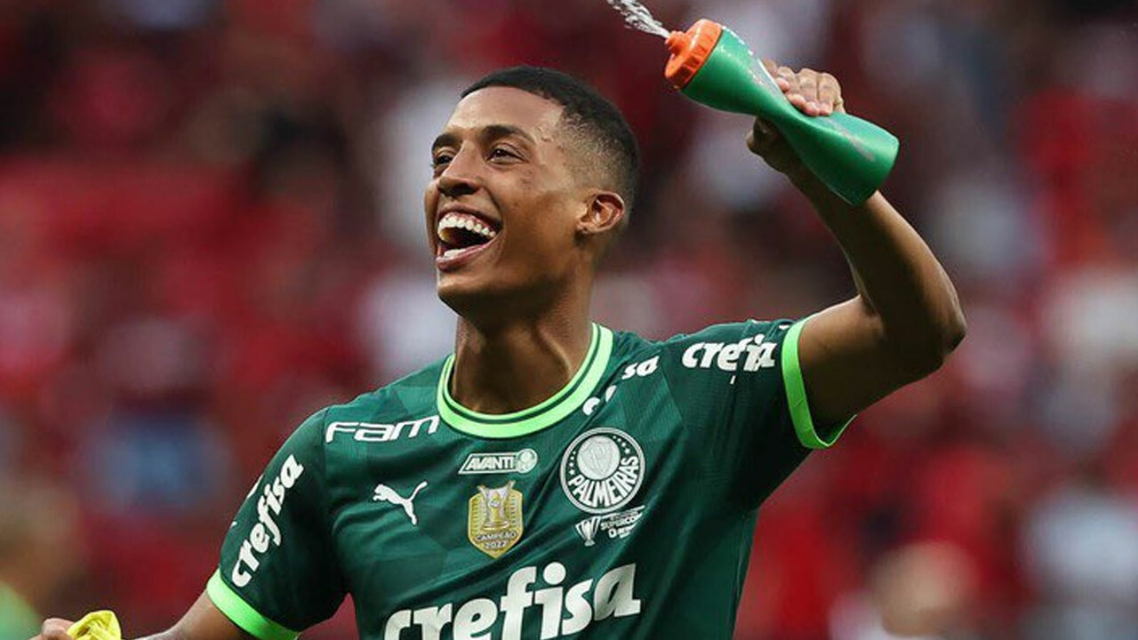 Yeni sol beki Felipe Melo buldu, Vanderlan Galatasaray yolcusu