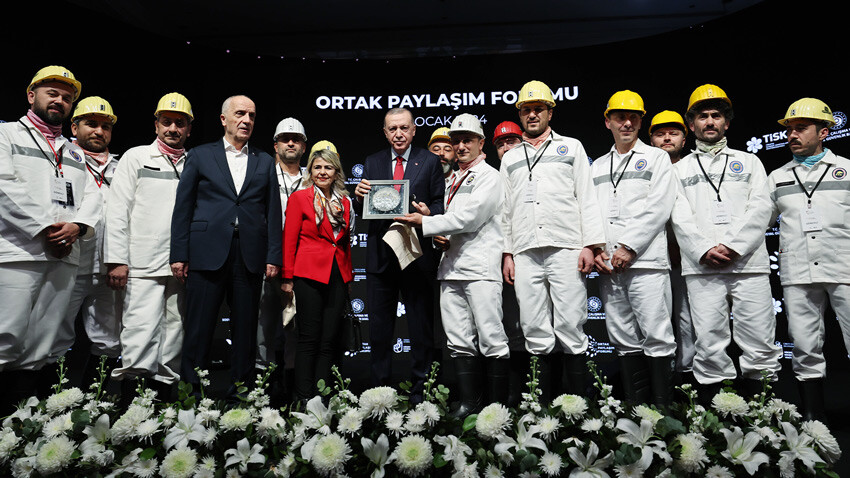 Cumhurbaşkanı Erdoğan'dan asgari ücret mesajı! 'Sözümüzü yerine getirdik'