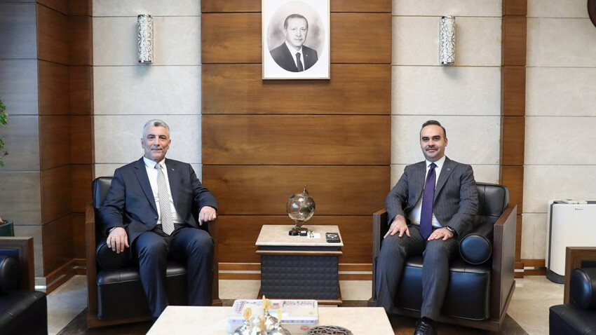 Sanayi ve Teknoloji Bakanlığı'nda üçlü zirve! 'Birlikte başaracağız'