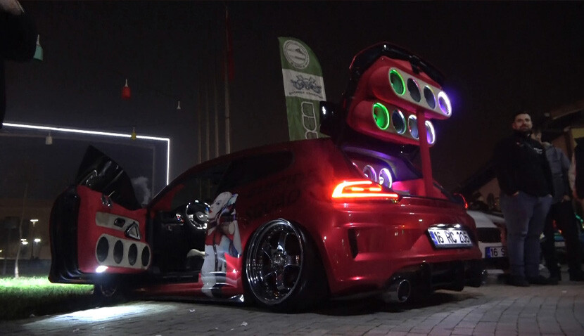 Air süspansiyonlu Togg görücüye çıktı, bakan bir daha baktı