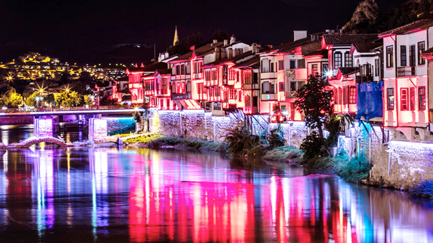 İçinden nehir geçen şehirler İçinden nehir geçen şehirler