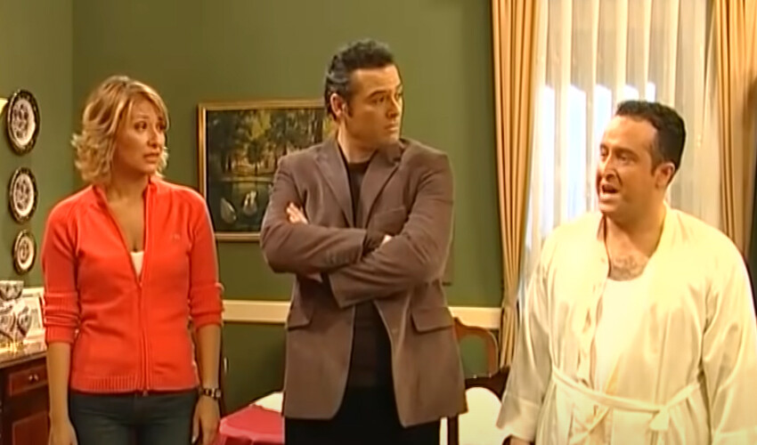 Ünlü oyuncu Vural Çelik hastanelik oldu, paylaştığı fotoğraf sevenlerini korkuttu Ünlü oyuncu Vural Çelik hastanelik oldu, paylaştığı fotoğraf sevenlerini korkuttu