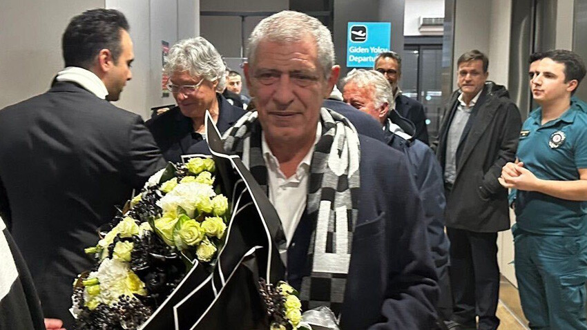 Beşiktaş'ın hasreti son buldu! Yeni teknik direktör Santos İstanbul'a geldi