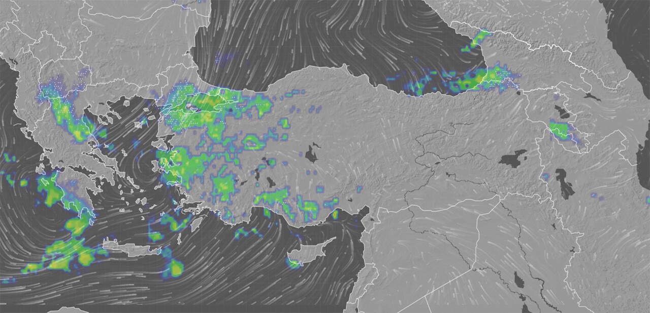 İstanbul'da yılın ilk kar yağışı başladı