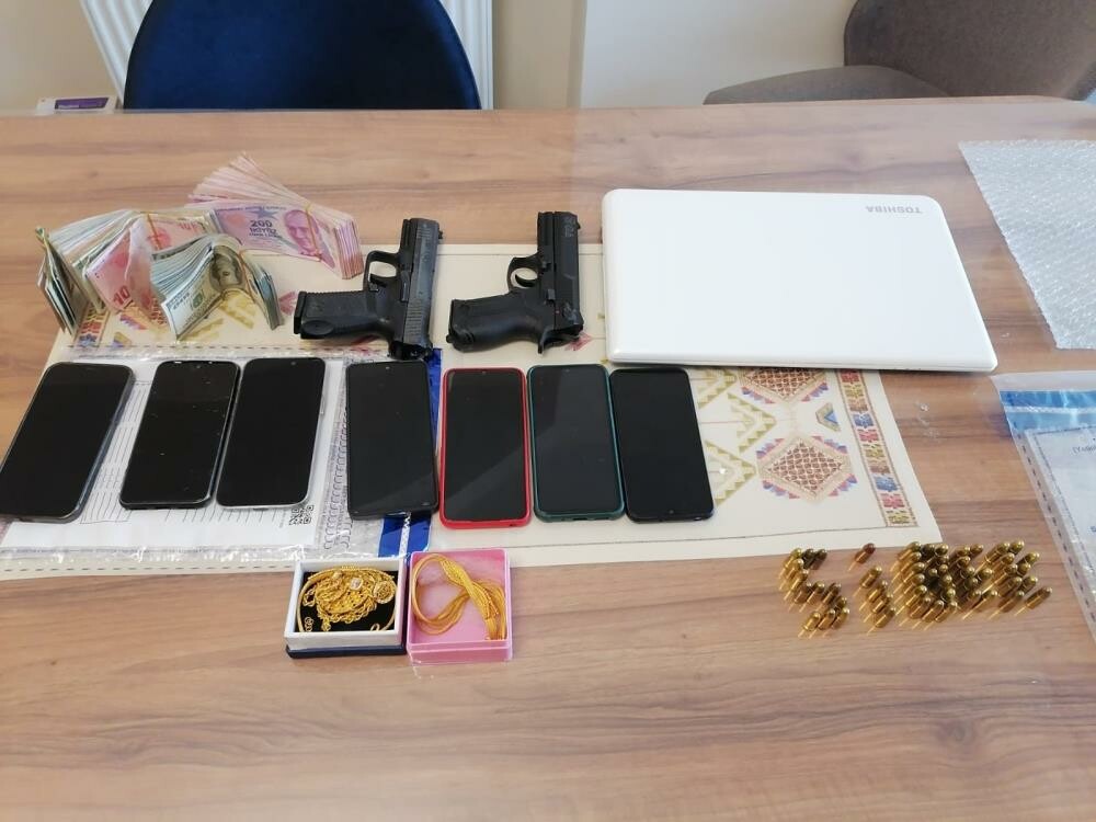 'Sibergöz' operasyonu: Çete üyelerinin 'müstehcen fotoğraf' şantajı çöktü!