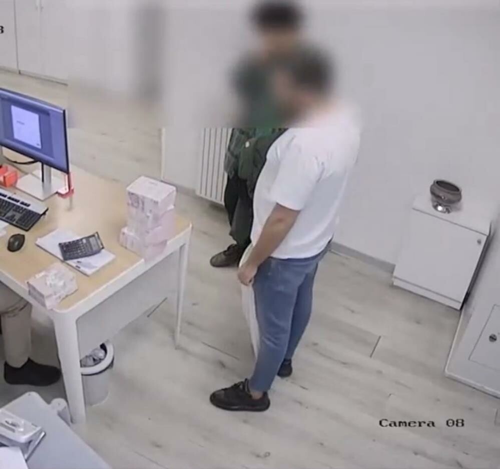 'Sibergöz' operasyonu: Çete üyelerinin 'müstehcen fotoğraf' şantajı çöktü!