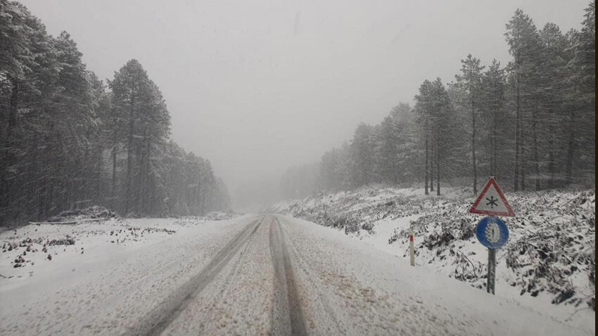 Kar Trakya'da etkisini gösterdi! Bir ilde daha okullar tatil edildi Kar Trakya'da etkisini gösterdi! Bir ilde daha okullar tatil edildi