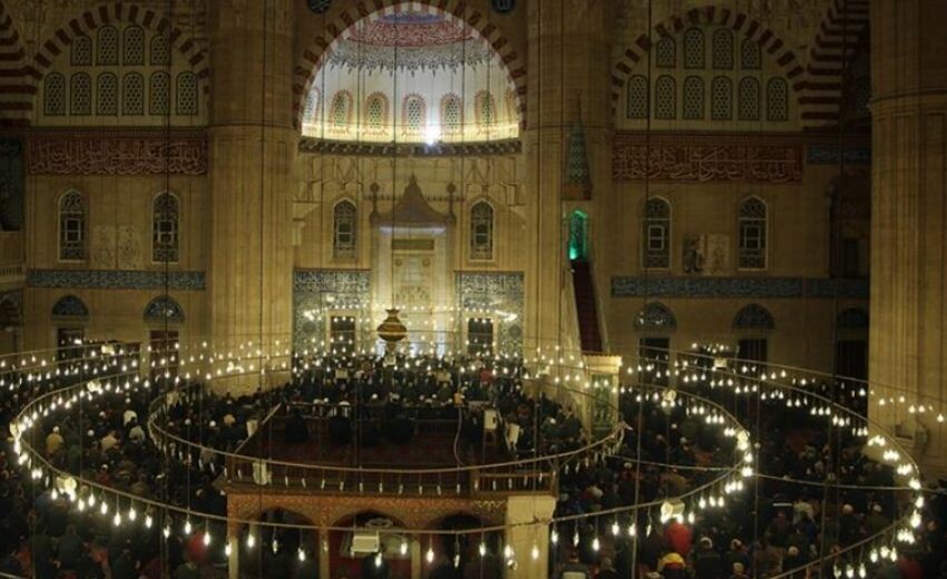 Regaip Kandili önemi nedir, ne olmuştu? Regaip Kandili'nde hangi ibadetler yapılır, edilecek dualar nedir?