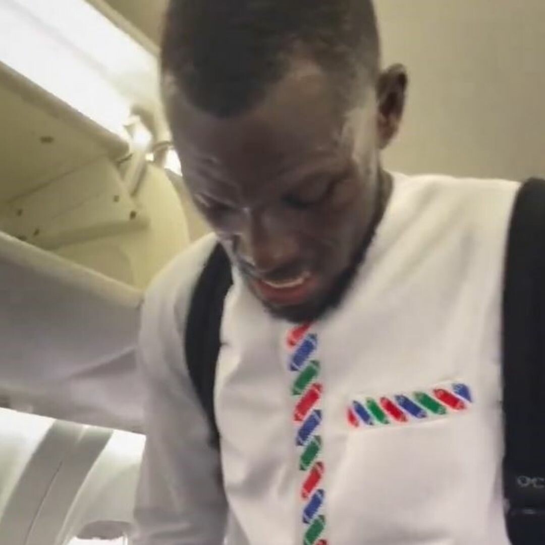 Gambiya Milli Takım uçağı neden acil iniş yaptı? Omar Colley'in durumu nasıl?  Gambiya Milli Takımı uçağında ne oldu? Gambiya Milli Takım uçağı neden acil iniş yaptı? Omar Colley'in durumu nasıl?  Gambiya Milli Takımı uçağında ne oldu?