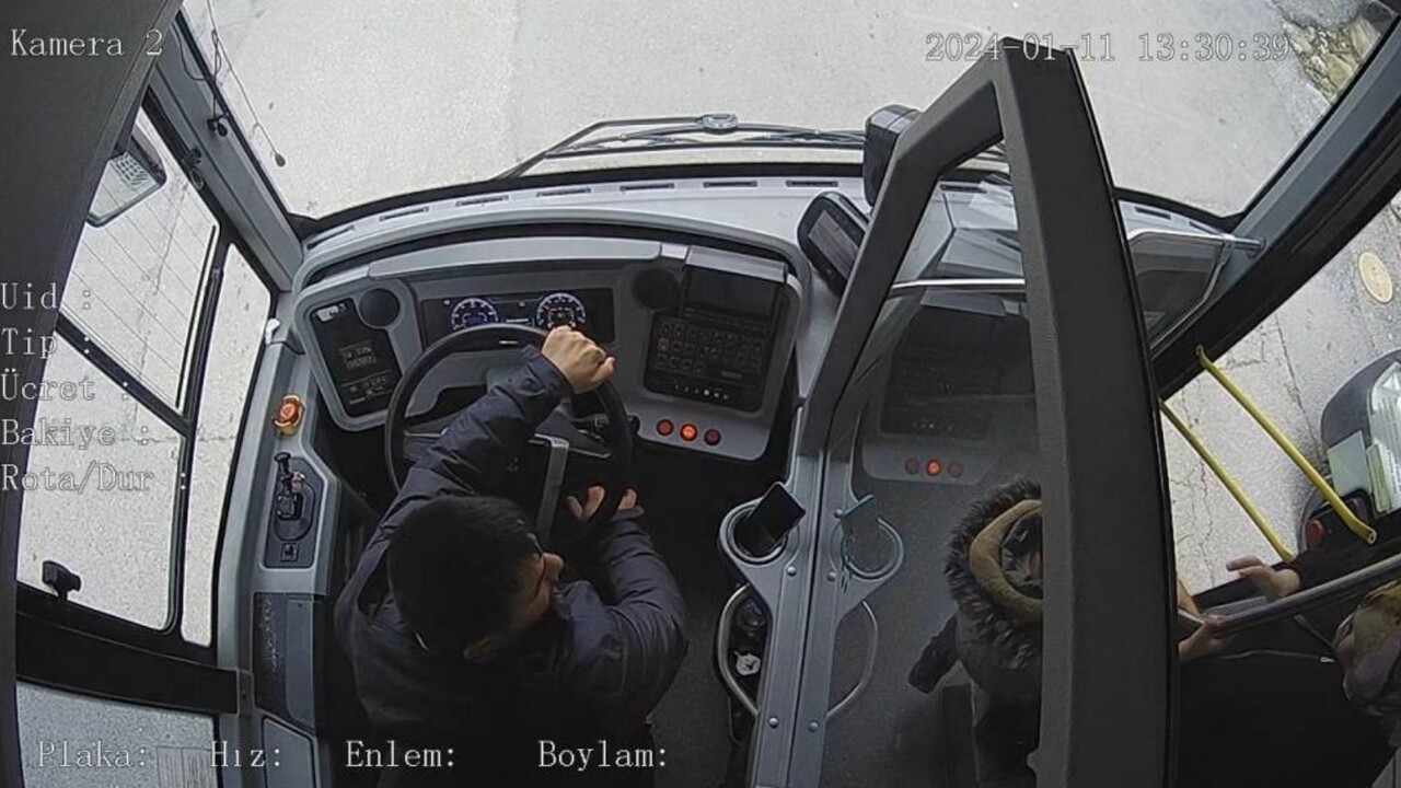 Bursa'da akılalmaz olay! Torununu otobüste unuttu