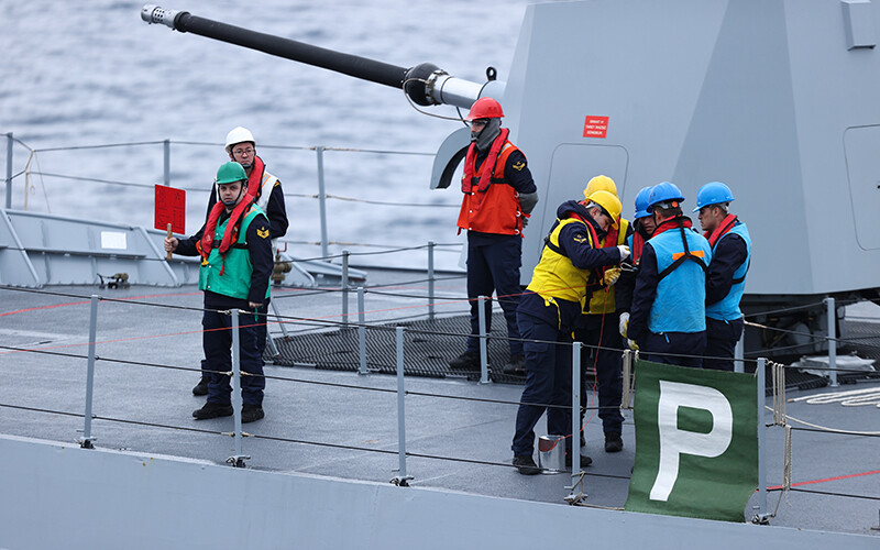Deniz Kuvvetleri'nden Doğu Akdeniz’de nefes kesen tatbikat, SAT timi adayı böyle ele geçirdi