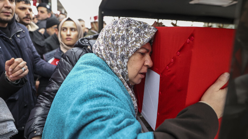 Türkiye kahraman şehitlerini dualarla son yolculuğuna uğurluyor