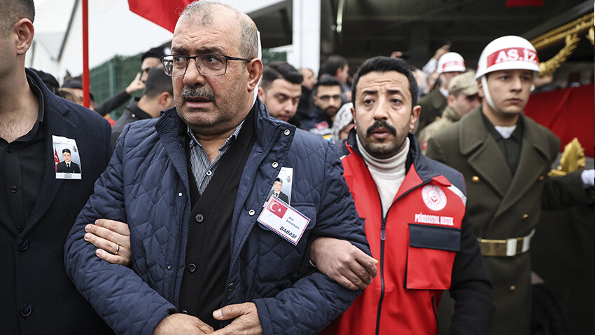 Türkiye kahraman şehitlerini dualarla son yolculuğuna uğurluyor