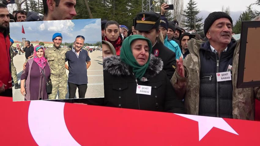 Türkiye kahraman şehitlerini dualarla son yolculuğuna uğurluyor