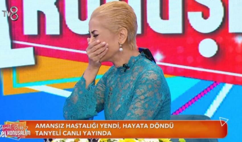 Pankreas kanseriyle mücadele ediyordu… Tanyeli’nin son hali içler acısı! Canlı yayında gözyaşlarına boğuldu Pankreas kanseriyle mücadele ediyordu… Tanyeli’nin son hali içler acısı! Canlı yayında gözyaşlarına boğuldu