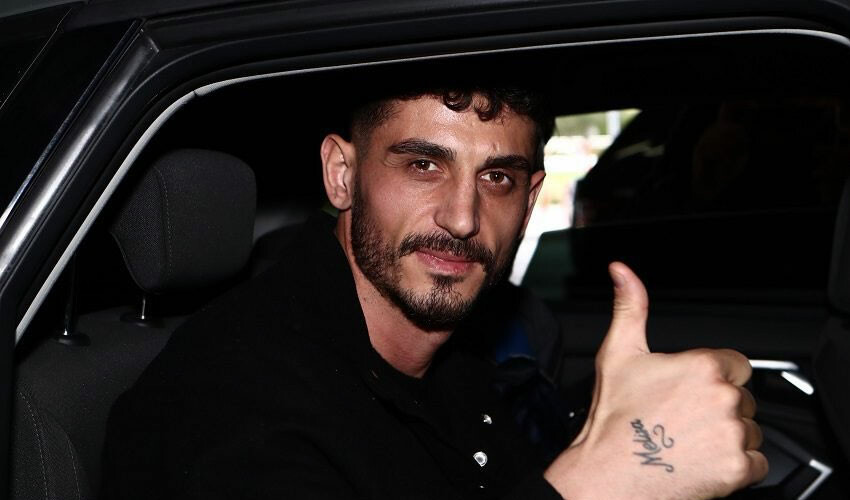 Fenerbahçe'de ayrılık resmileşti! Samet Akaydin imza için Yunanistan'da