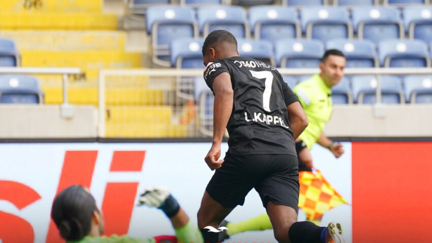 Umut Nayir'den transferde ters köşe! Fenerbahçe'de bir ayrılık daha