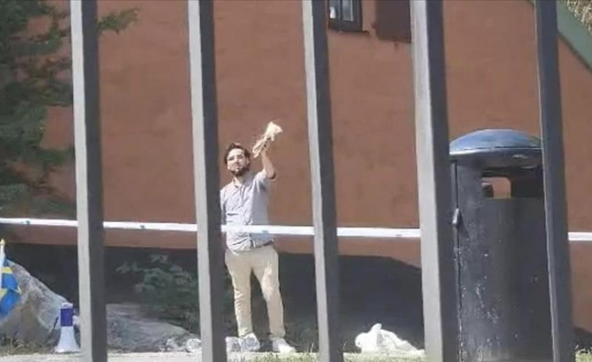 Hollanda'da Kuran-ı Kerim yakıldı, polis müdahale etmek yerine tepki gösterenlere saldırdı