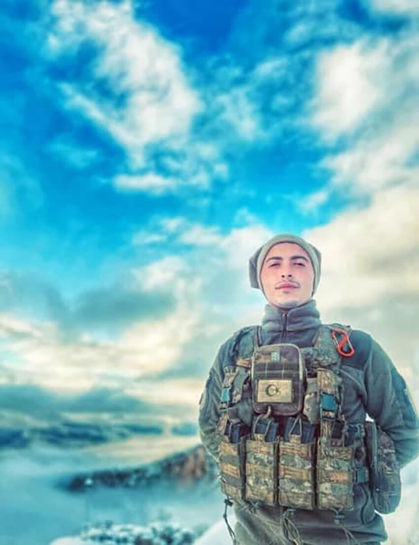 Şehitlerin yürek burkan hikayeleri Türkiye'yi ağlattı